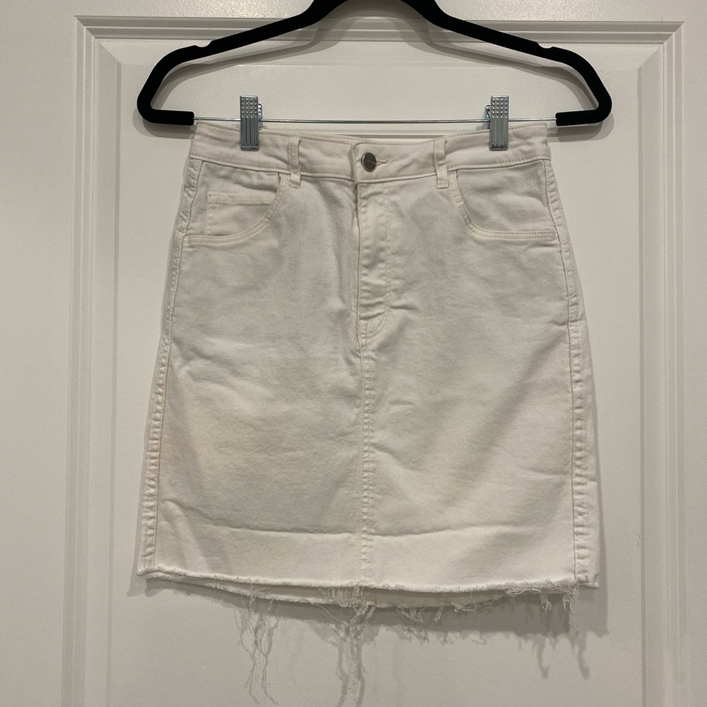 H&M WHITE DENIM SKIRT